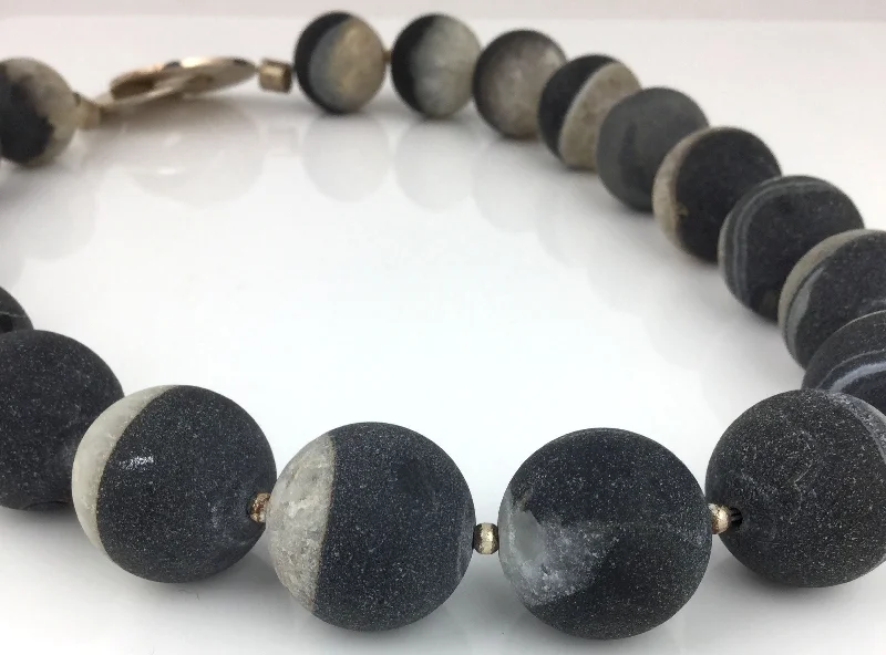 Best necklaces and pendants with glowing moonstone for an ethereal glow-BLACK & GREY BANDED AGATE NECKLACE