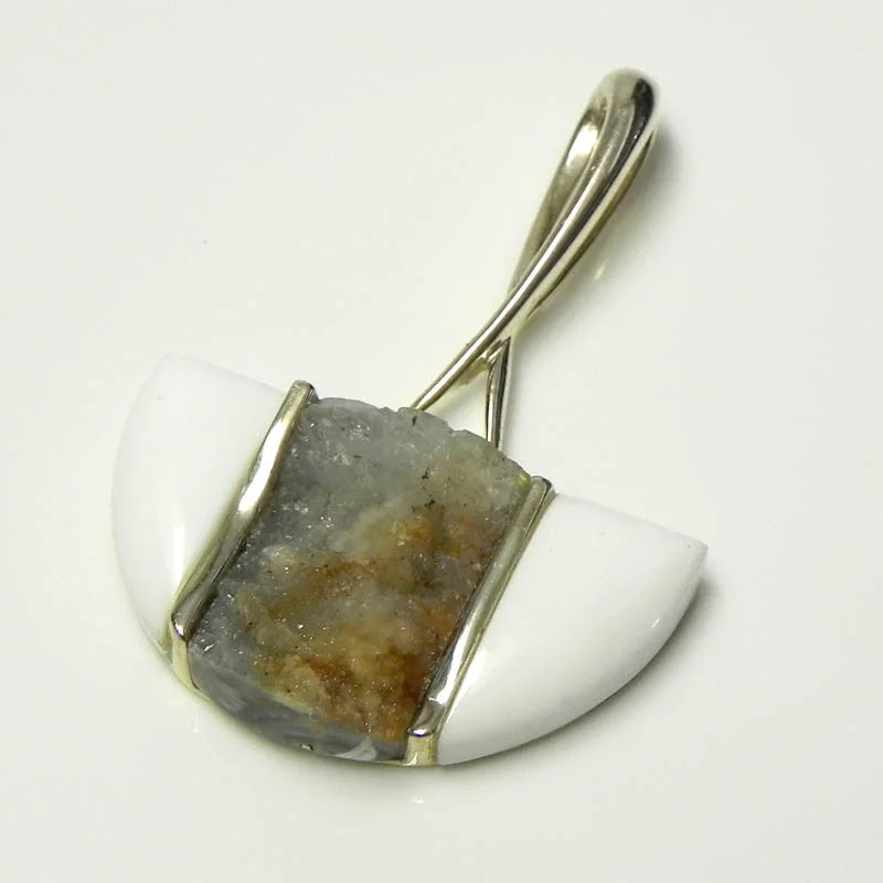 Best necklaces and pendants with crystal accents for a sparkling and elegant style-DRUSY AGATE AND WHITE AGATE PENDANT