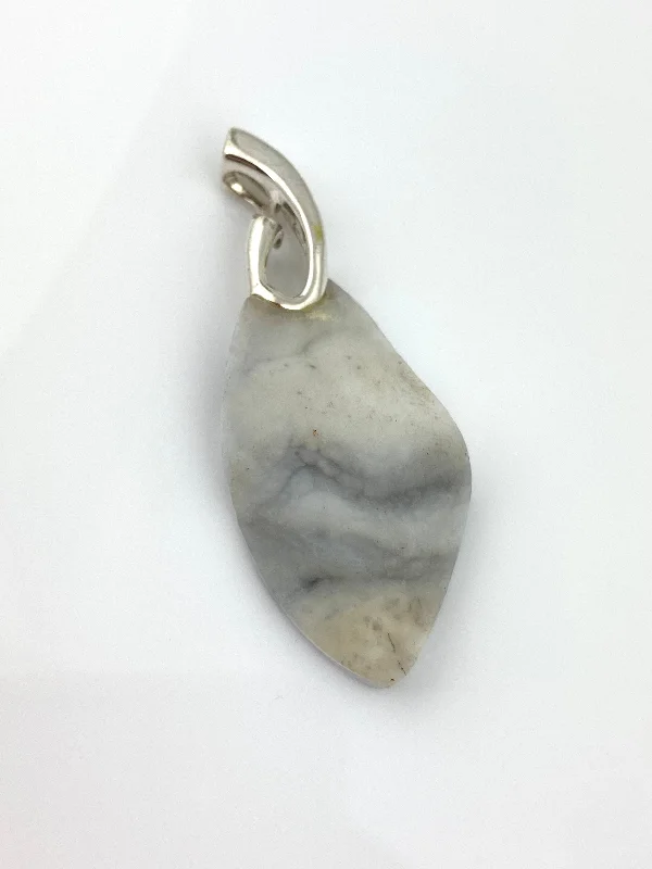 Best necklaces and pendants for everyday wear with minimalist designs-Drusy Agate Pendant