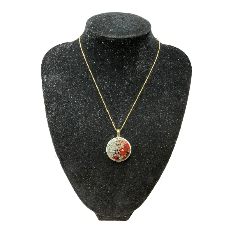 Layered necklaces and pendants for a trendy and fashionable stacked look-Necklace Pendant Cmf