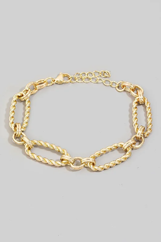 Traditional gold bangle bracelets with a smooth finish for a classic look-Fame Accesories Bracelet