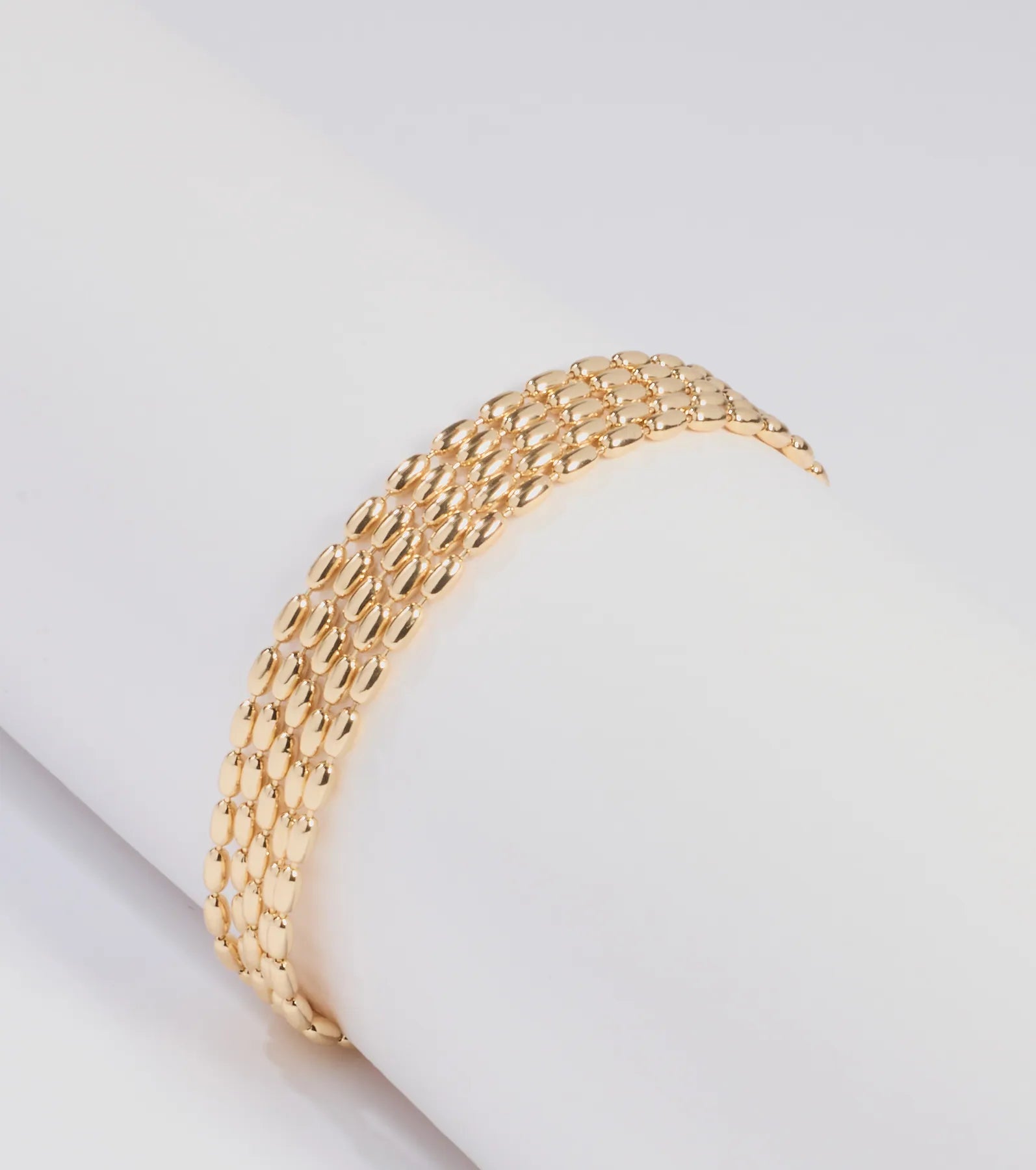 Luxury bangle bracelets with diamond accents for a sparkling, high-end accessory-Gleaming Chic Beaded Bracelet