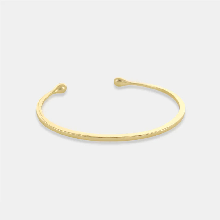 Best bangle bracelets with engraved messages for personalized gifts and keepsakes-Plain Gold Cuffed Bracelet